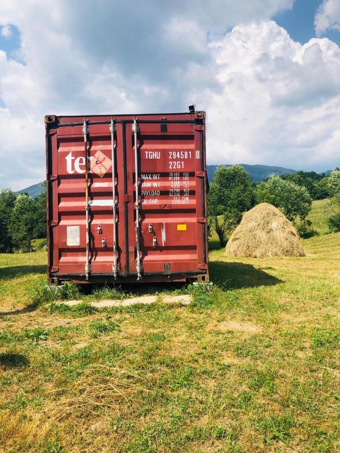 La Container Hotel Curtea de Argeş Eksteriør billede